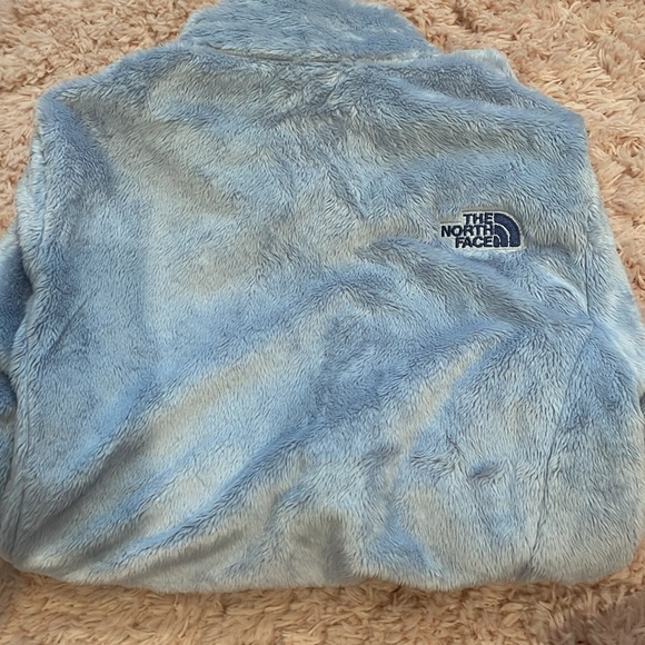 North face fuzzy jacket! - Picture 3 of 3